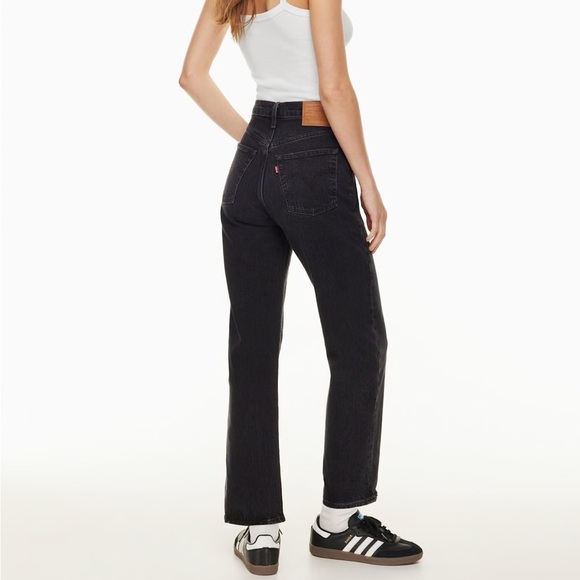 NWOT Levi’s Ribcage Straight Ankle Jeans - Picture 2 of 9